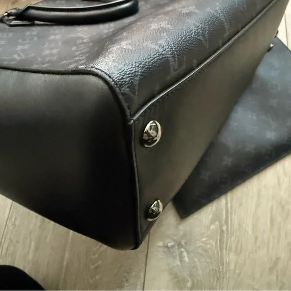 Louis Vuitton Grand Sac Black Tote Bag with detachable pouch - Picture 7 of 16